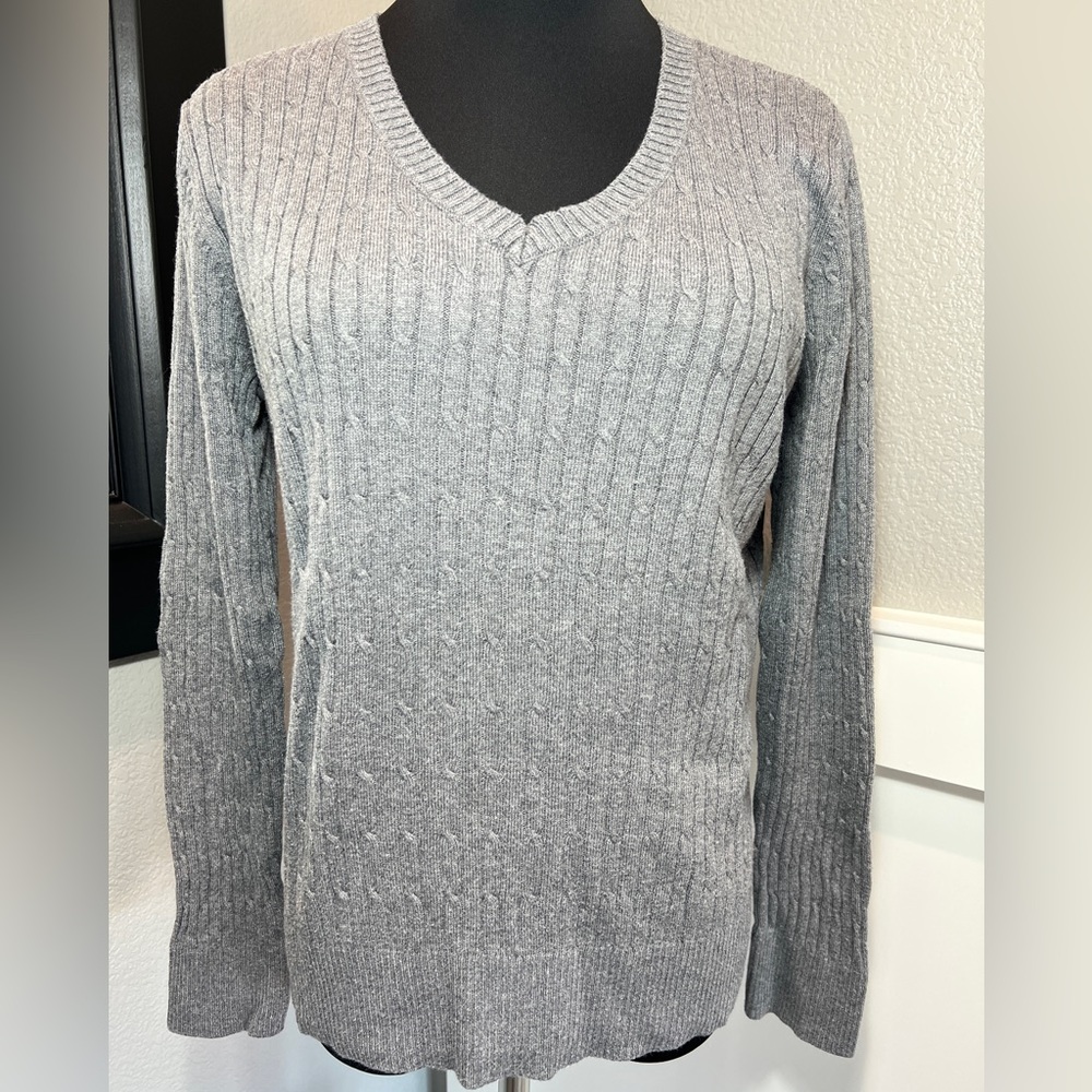 Gray V-Neck Cable Knit Sweater Size XL
